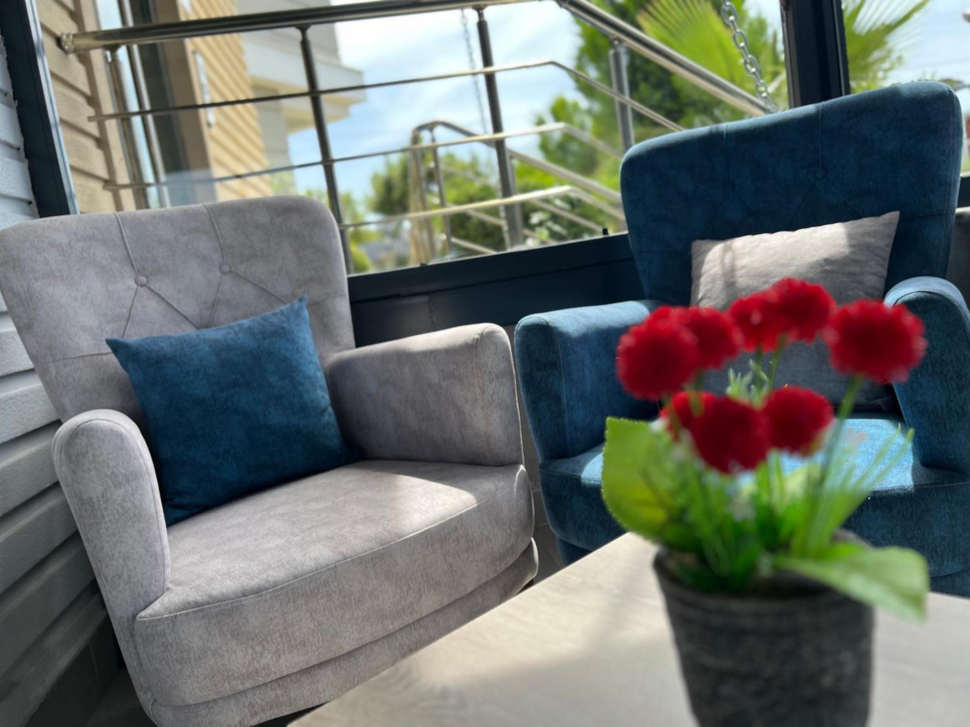 Gardenya Lara Suit Hotel Antalya Bagian luar foto
