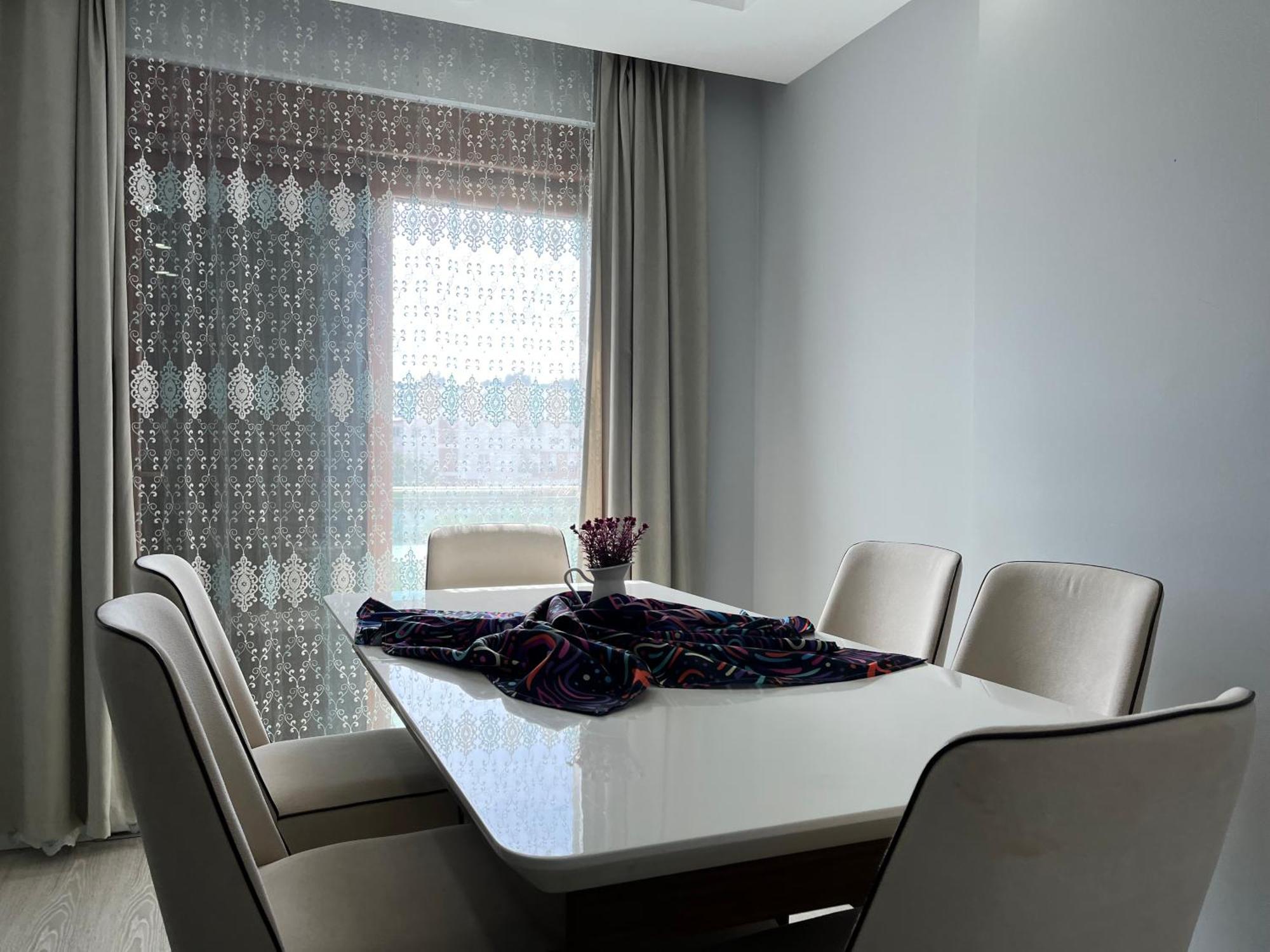 Gardenya Lara Suit Hotel Antalya Bagian luar foto