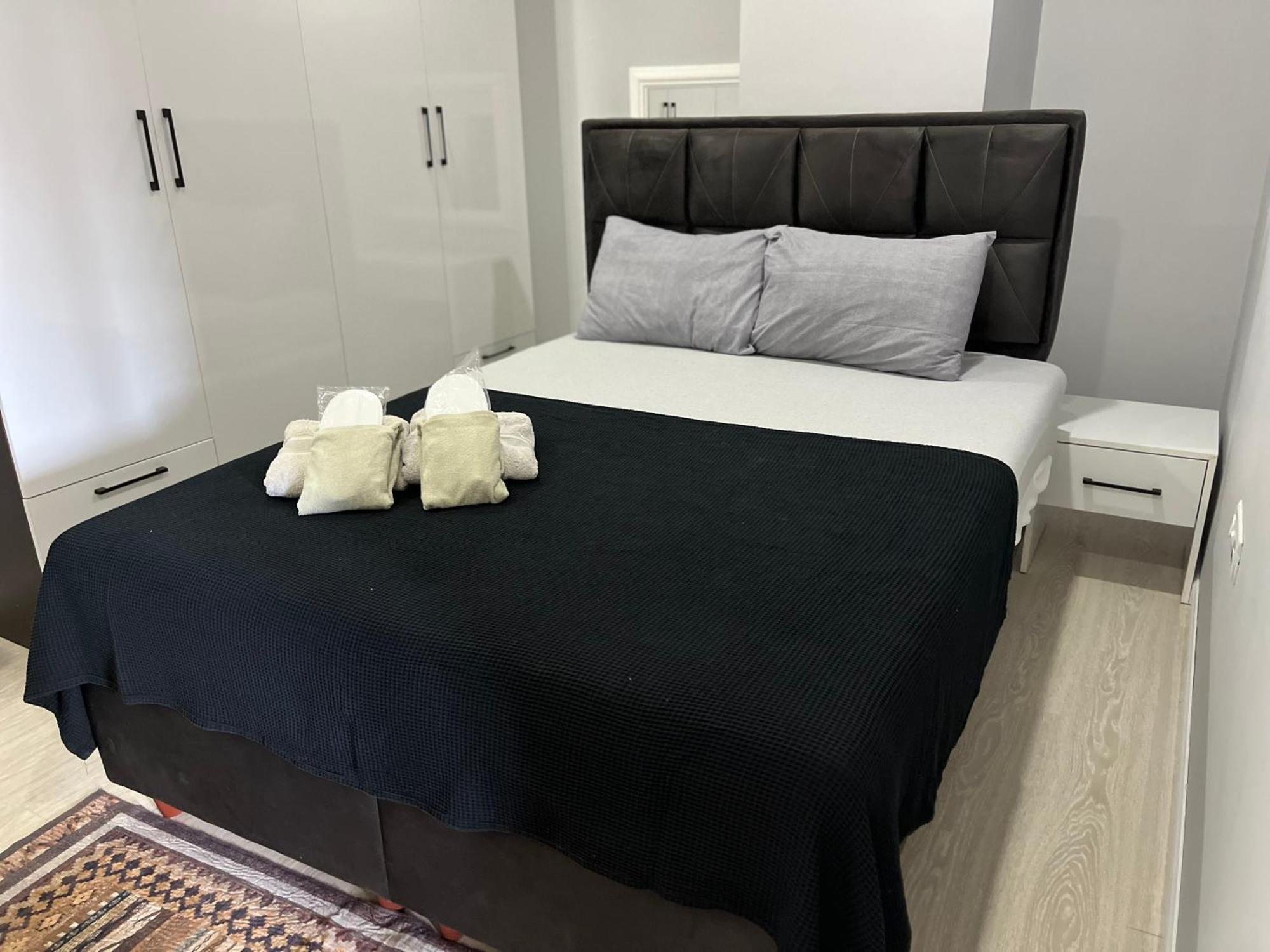 Gardenya Lara Suit Hotel Antalya Bagian luar foto