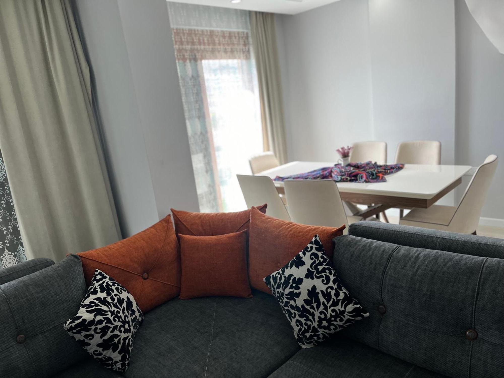 Gardenya Lara Suit Hotel Antalya Bagian luar foto