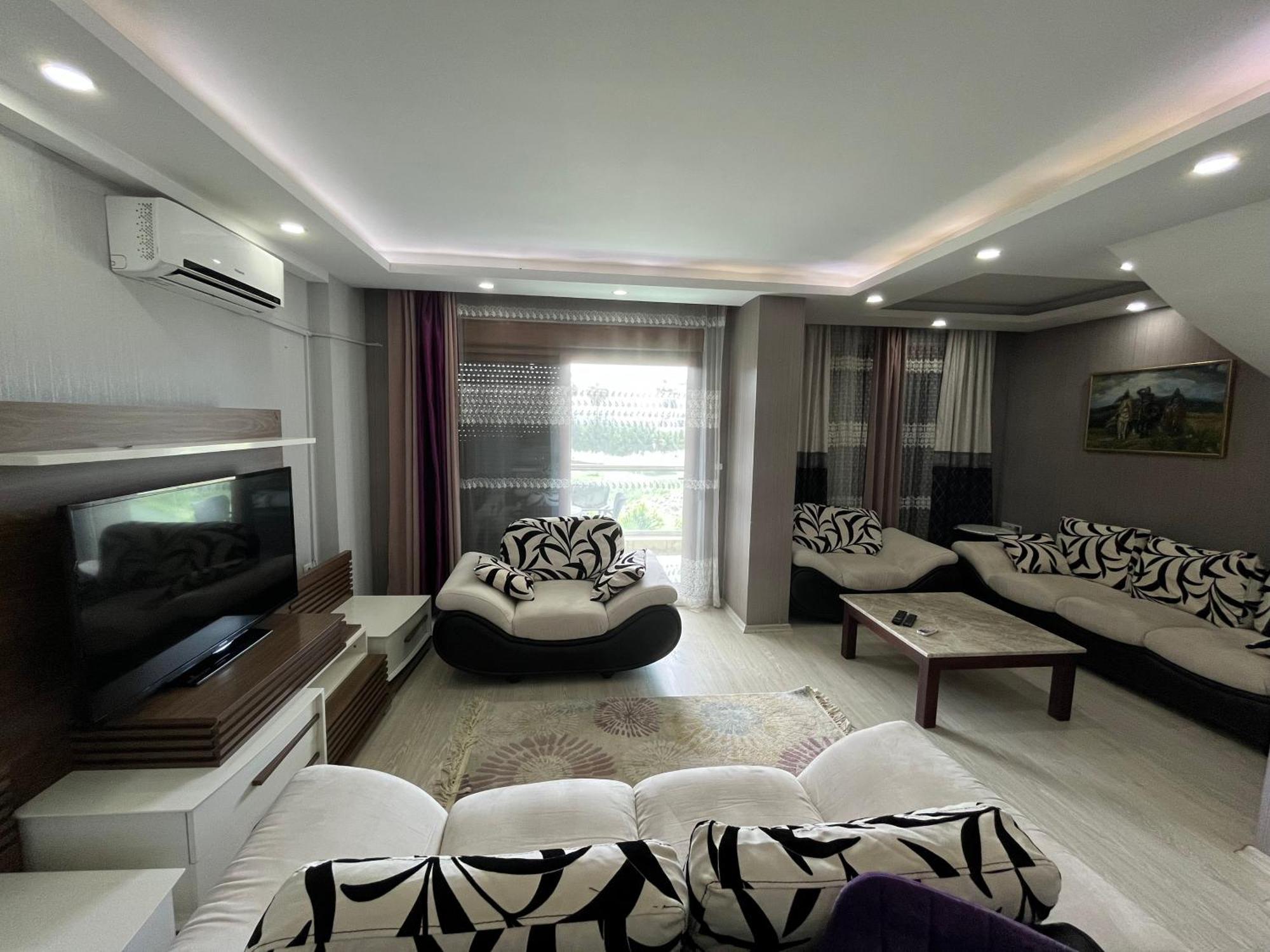 Gardenya Lara Suit Hotel Antalya Bagian luar foto